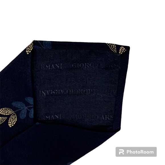 Giorgio Armani Navy Leaf Patterned Silk Tie - Picture 7 of 7